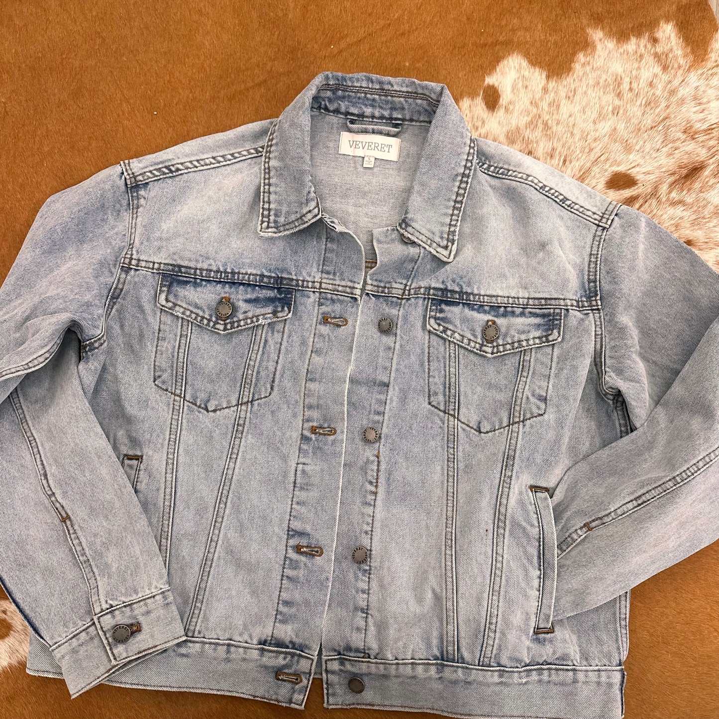 Kentucky Bow Light Wash Denim Jacket